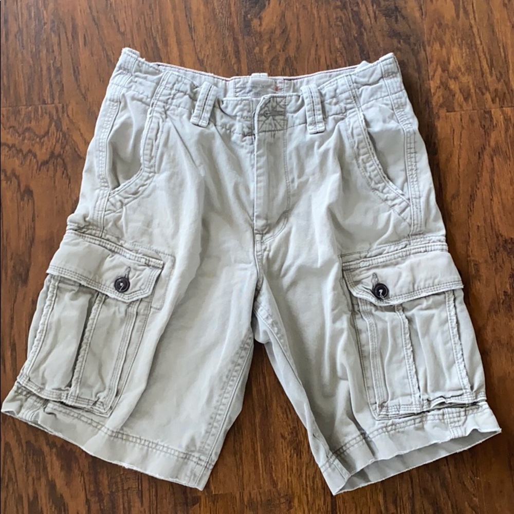 American Eagle Classic Length Cargo Shorts